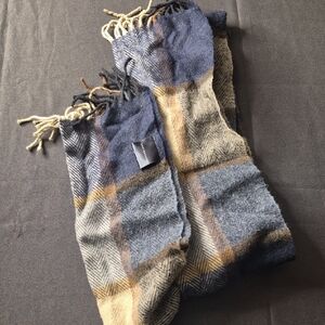 Tommy Hilfiger Multicolor Plaid Scarf